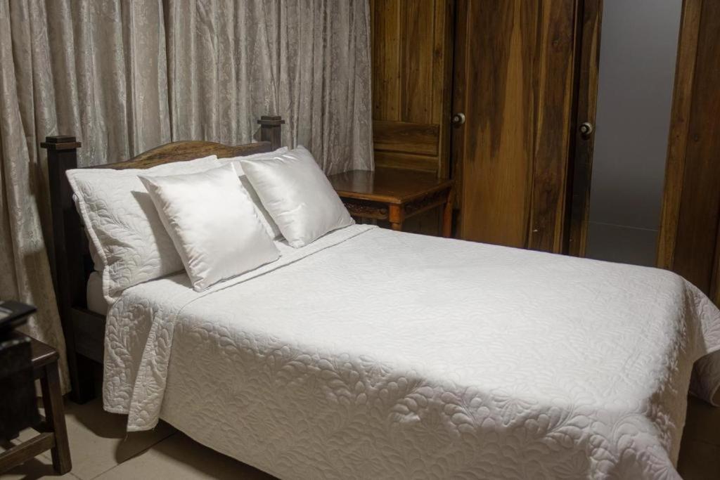 Ayenda Marana Hotel Manizales Bagian luar foto